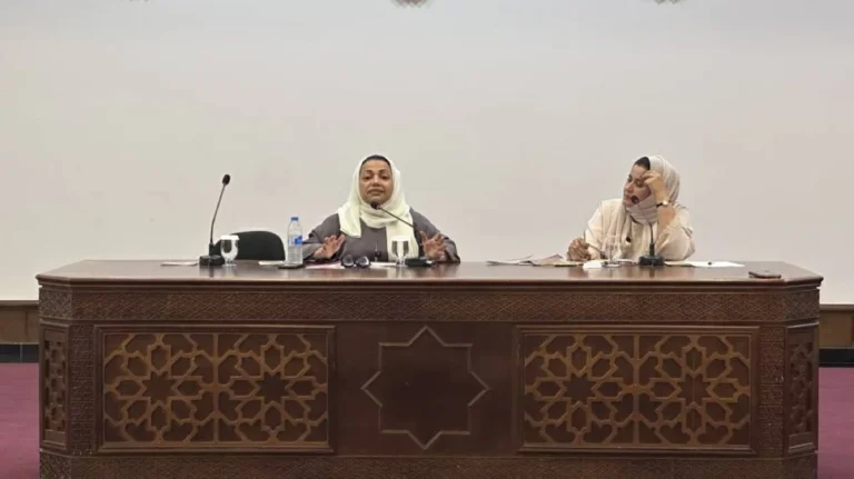 عائشة سلطان: المقال الصحفي الأخ الشقيق للقصة القصيرة