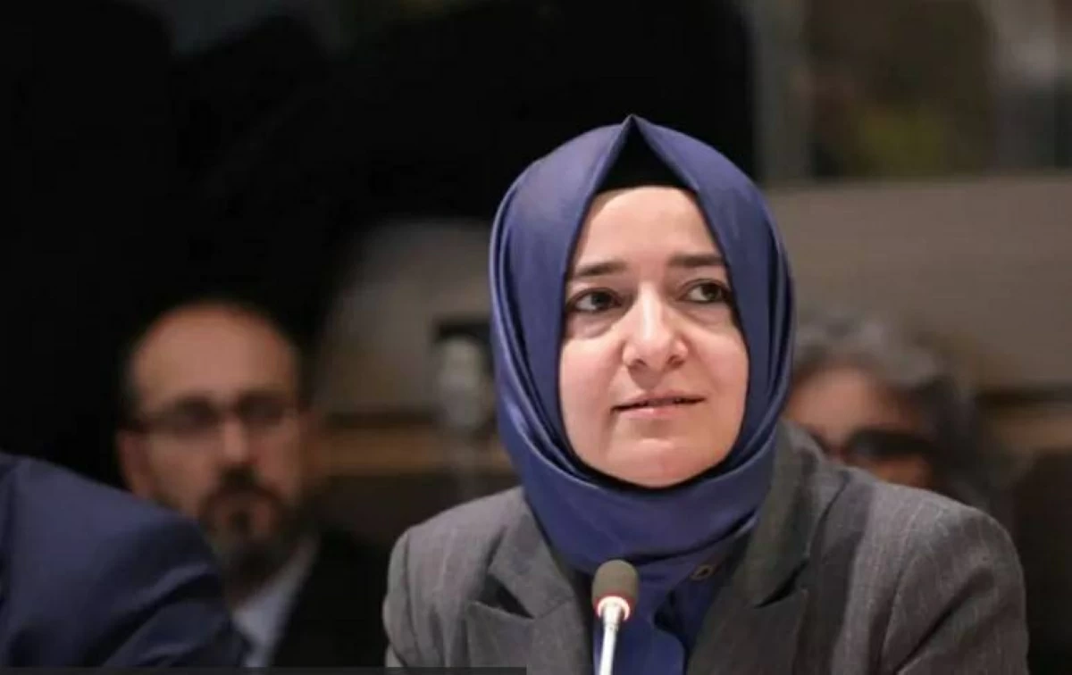 استقالة وزيرة تركية سابقة من الحزب الحاكم بسبب تحقيق مالي