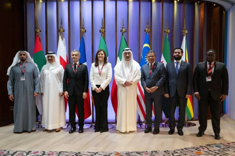 سيف بن زايد يبحث مع عدد من وزراء العدل والداخلية ترجمة «إعلان أبوظبي» إلى تعاون