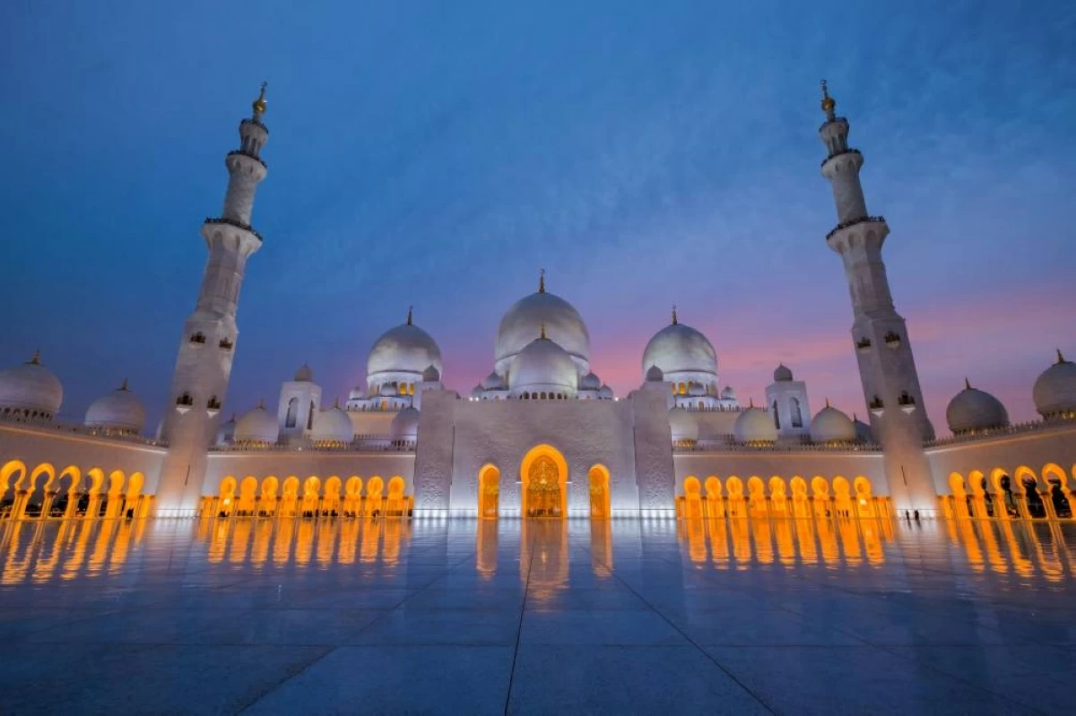 جامع الشيخ زايد الكبير.. رسالة حضارية تمد جسور التقارب
