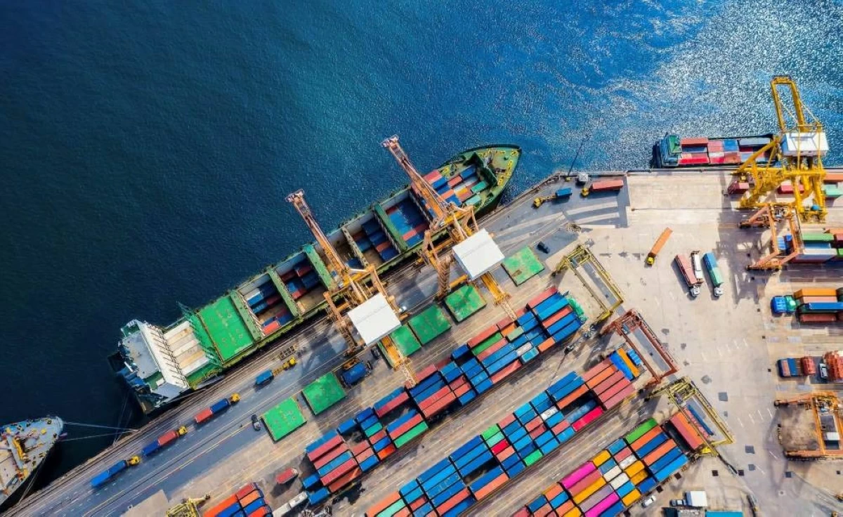 الممرات البديلة تعزز مكانة الإمارات على خريطة التجارة العالمية