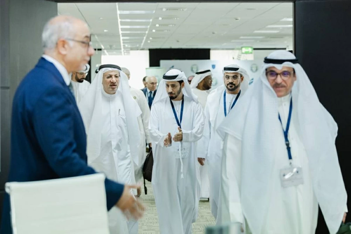 كلية محمد بن راشد تبحث مستقبل التمويل والتجارة الدولية