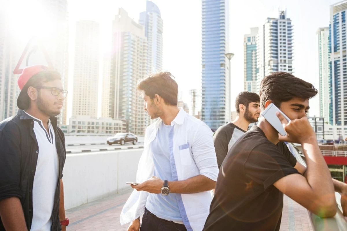 آلية احتساب قيمة مكالمات وباقات «المتحرك» في الإمارات