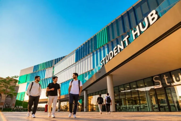 جامعة عجمان ضمن أفضل 400 عالمياً في تصنيف «التايمز» 2027