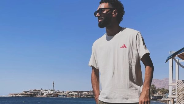 لاعب كبير ميقعدش.. إعلامي يوجه رسالة لعموتة بشأن حسين الشحات