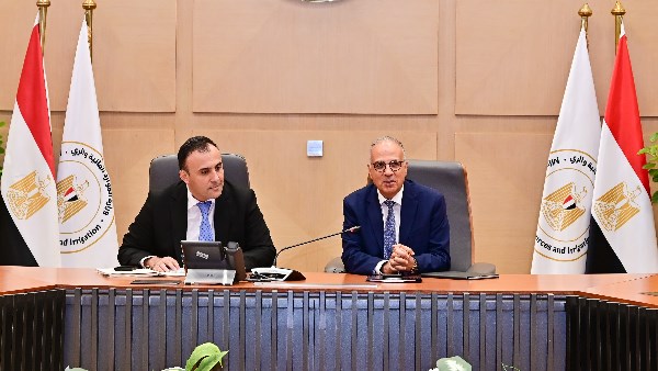 وزير الري يبحث مع وفد أوزبكي تعزيز التعاون المائي وتفعيل المشروعات المشتركة