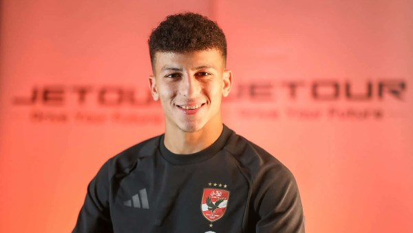 إعلامي: بونص منتخب مصر يُلزم «الأهلي» بسداد مليون ونصف جنيه لإنبي بسبب علي محمود