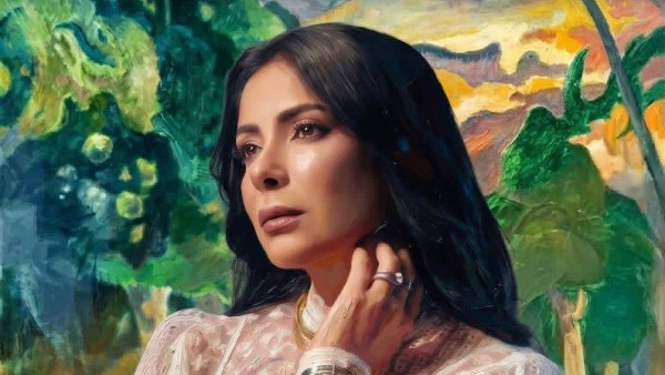 بطولة منى زكي.. طرح البوسترات الفردية لمسلسل «طالع نازل»
