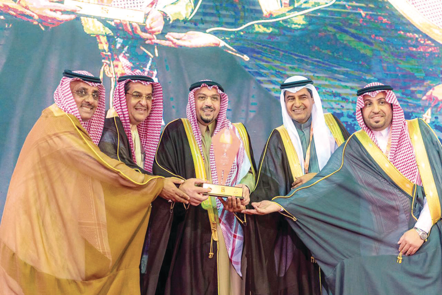 أمير القصيم يكرم النومسي في عدة مناسبات