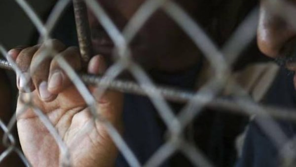 سقوط متهم بـ12 كيلو هيروين وسلاح أبيض خلال حملة أمنية في طلخا بالدقهلية