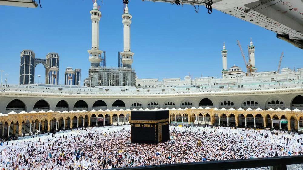 Houthi attack on Makkah foiled, sparking widespread Arab and Islamic condemnation