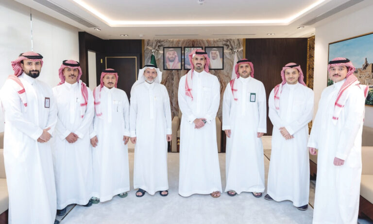 أمين الرياض يُكرّم  940 لحصولهم
على جائزتين ذهبيتين عالميتين