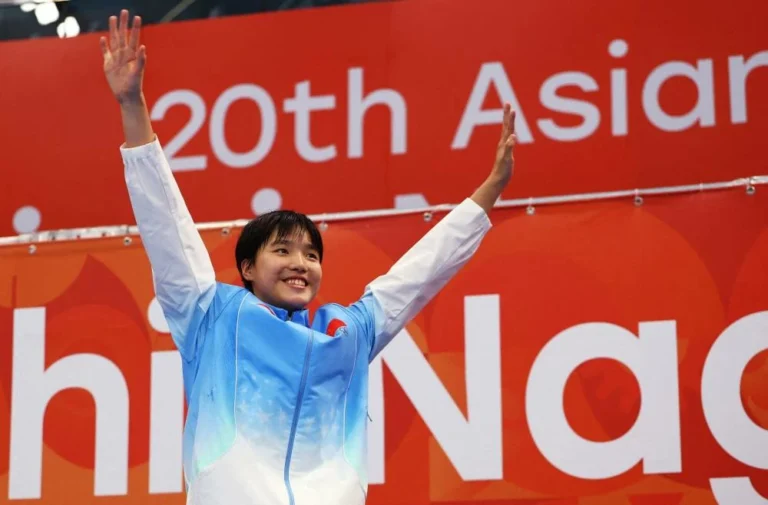 The next swimming superstar? Meet 13-year-old Yu Zidi