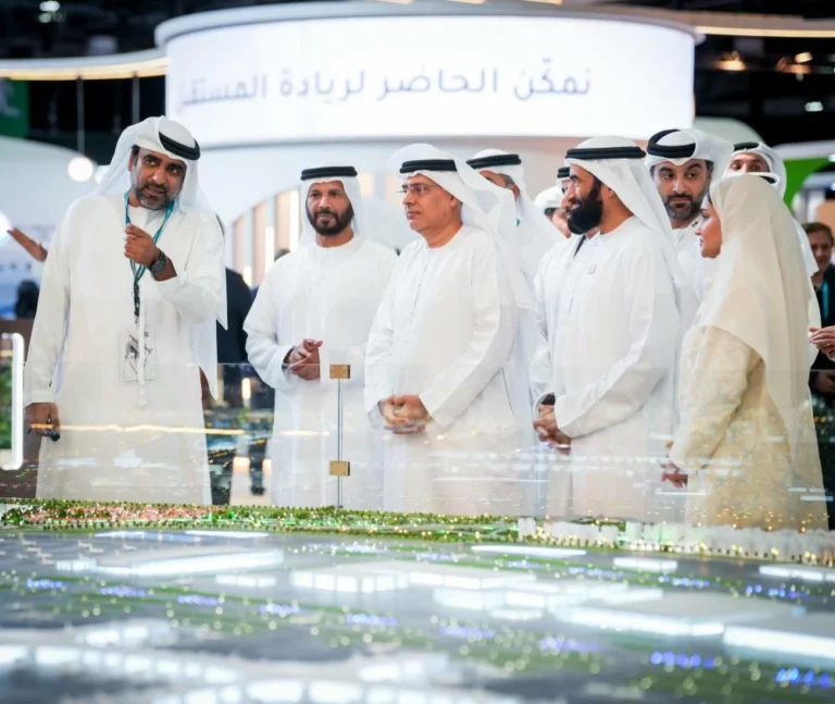 Abdulrahman Al Awar inaugurates Ru’ya 2026 careers fair at DWTC, with more than 150 employers scouting Emirati talent