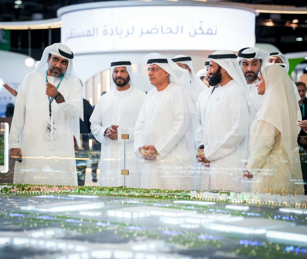 Abdulrahman Al Awar inaugurates Ru’ya 2026 careers fair at DWTC, with more than 150 employers scouting Emirati talent
