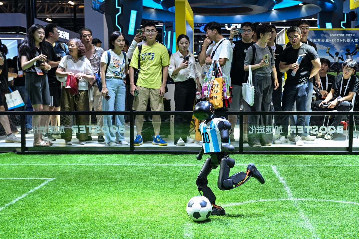 Video: Robot goes viral for failing to imitate Messi and Ronaldo
