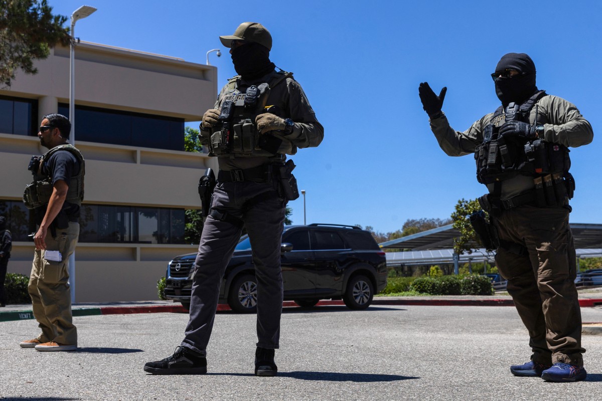 ICE agents leave man injured in the street after mistaking him for a target