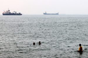 $12 Billion, no oil sanctions: Iran’s price to reopen Hormuz