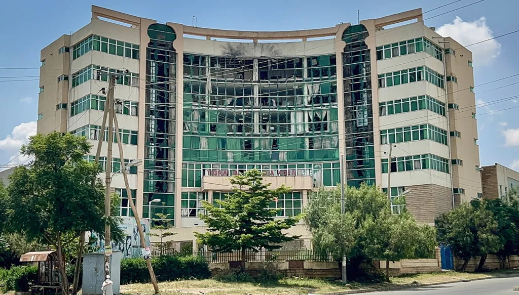 إثيوبيا… إصابة مبنى التلفزيون العام في تيغراي بمسيَّرة