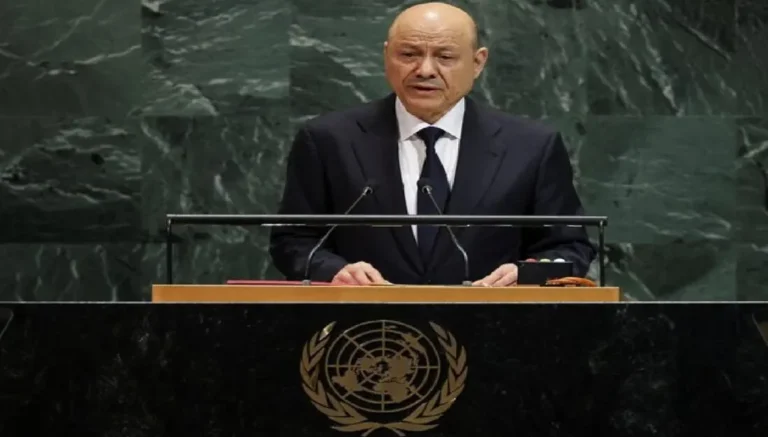 العليمي يدعو إلى الانضمام للقوات المسلحة لمواجهة الحوثيين