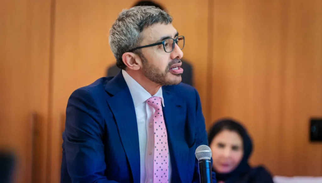عبدالله بن زايد يحضر أول نسخة من “المجلس الإماراتي للاستثمار” في نيويورك