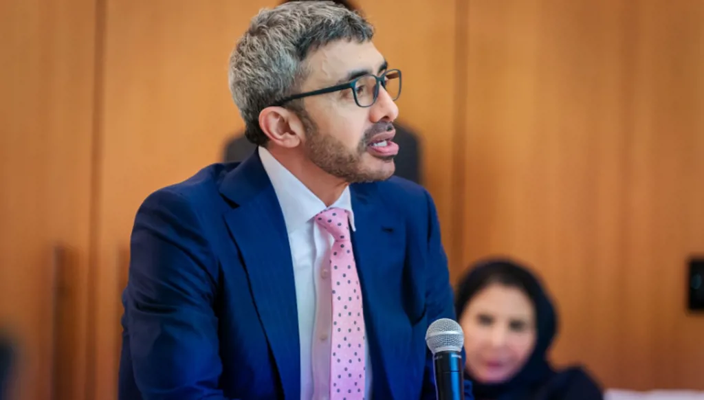 عبدالله بن زايد يبحث التعاون مع بروناي والمالديف ونيبال في نيويورك