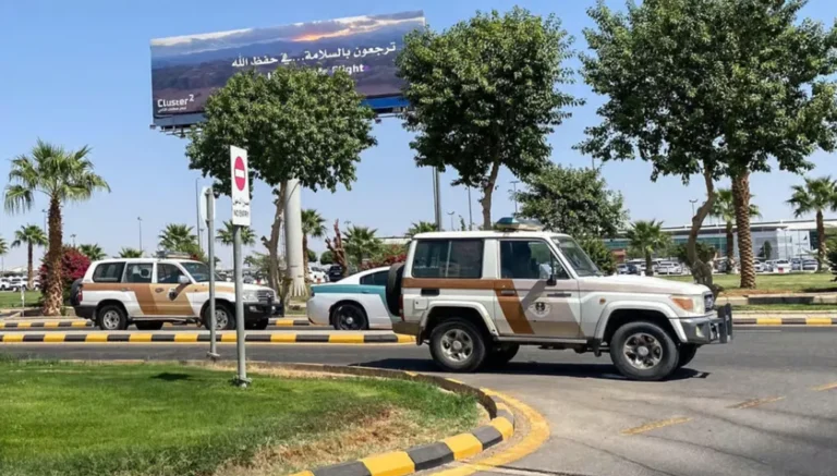 مطار تبوك: مغادرة جميع ركاب “فلاي دبي” بطائرة بديلة