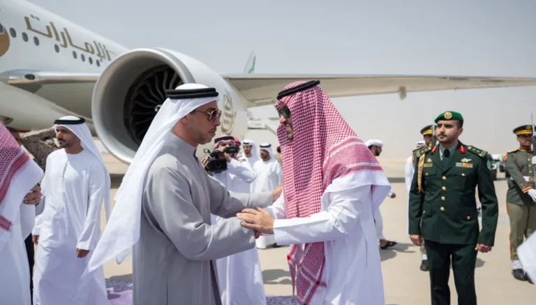 نائب رئيس الإمارات في الرّياض… مباحثات مع بن سلمان ووزير الدّفاع