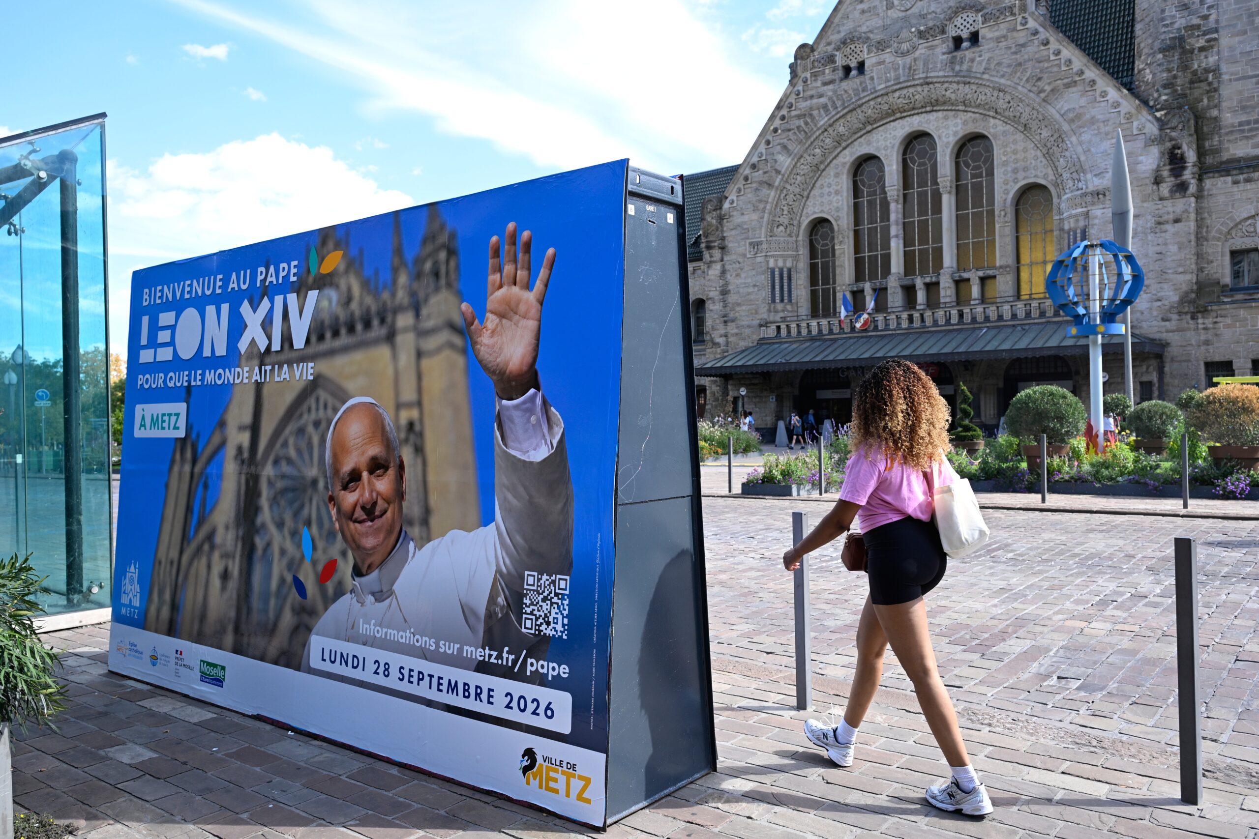 How France handles its strict secularism as it prepares for a papal visit