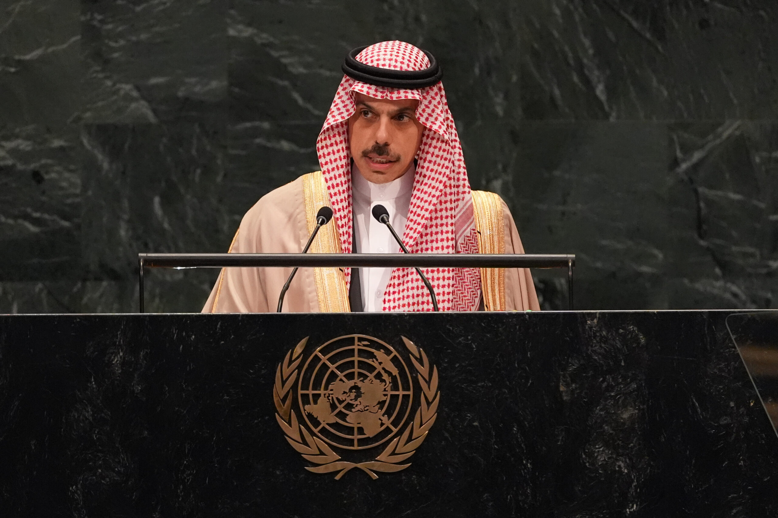 Saudi FM warns the world to take Gulf security seriously