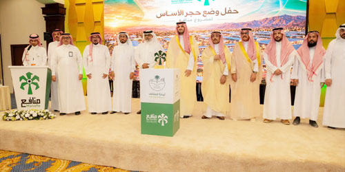 محافظ الطائف يقف ميدانيًا على سير عدد من المشروعات التنموية والاستثمارية