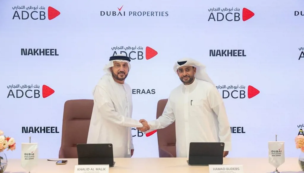 شراكة بين دبي القابضة العقارية و ADCB لتمويل العقارات قيد الإنشاء
