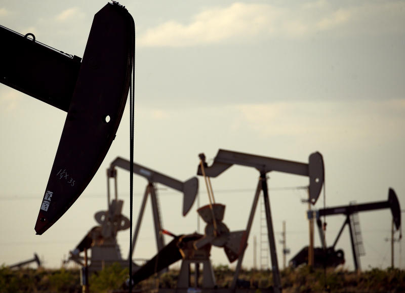 Oil prices climb ahead of potential US-Iran talks