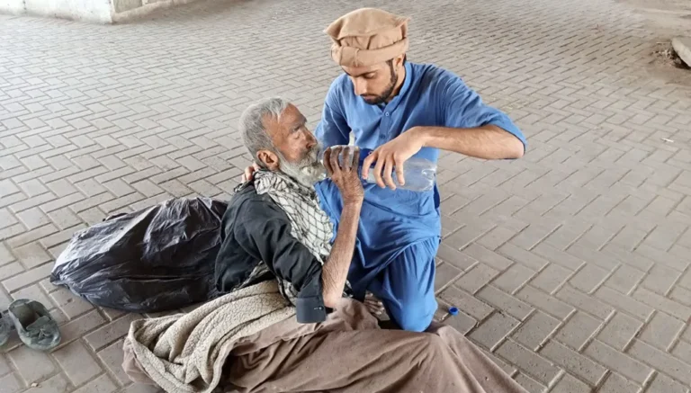 “يا مُعَلِّمُ، قَد تَعِبنا ٱللّيلَ كُلَّهُ وَلَم نُصِب شَيئاً”