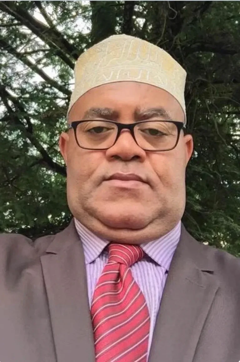 شيخ إسلامي في فرنسا لـ«سبق»: استهداف مكة جريمة نكراء واستفزاز لمشاعر المسلمين