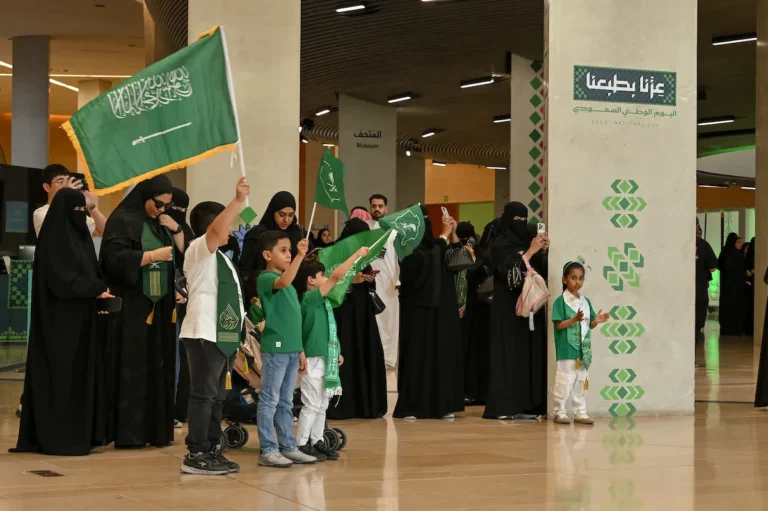 47 ألف زائر يحتفون باليوم الوطني في إثراء