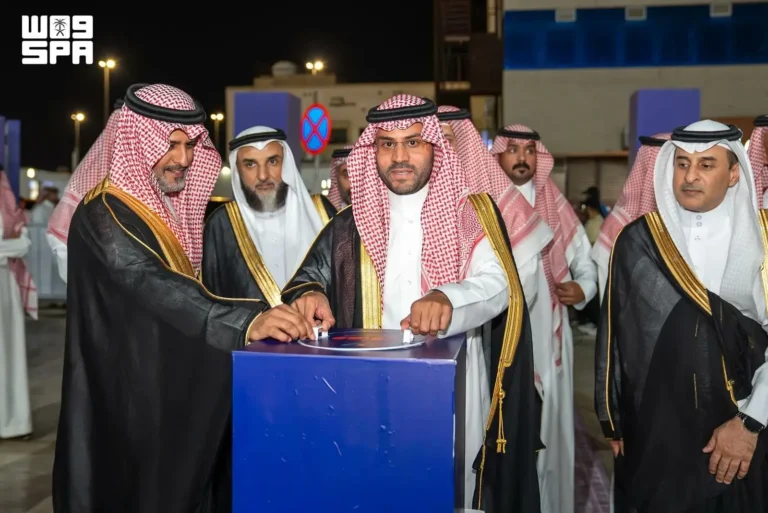 نائب أمير حائل يدشّن حملة «معافى.. عِش بعافية» الصحية بالمنطقة