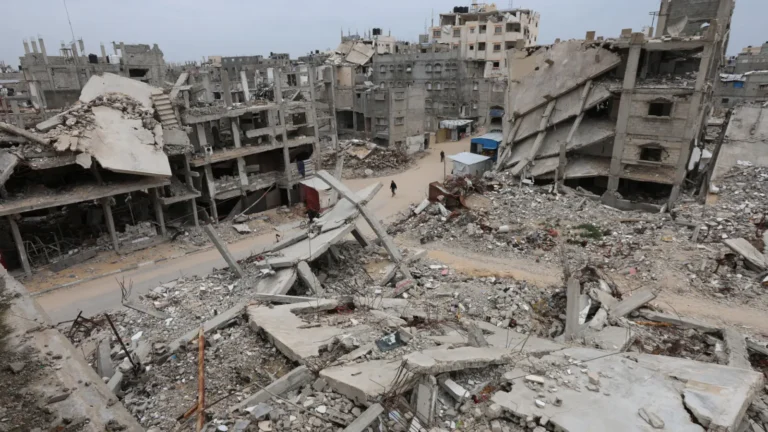 إصابة ثلاثة فلسطينيين بينهم طفلان برصاص الاحتلال في خان يونس