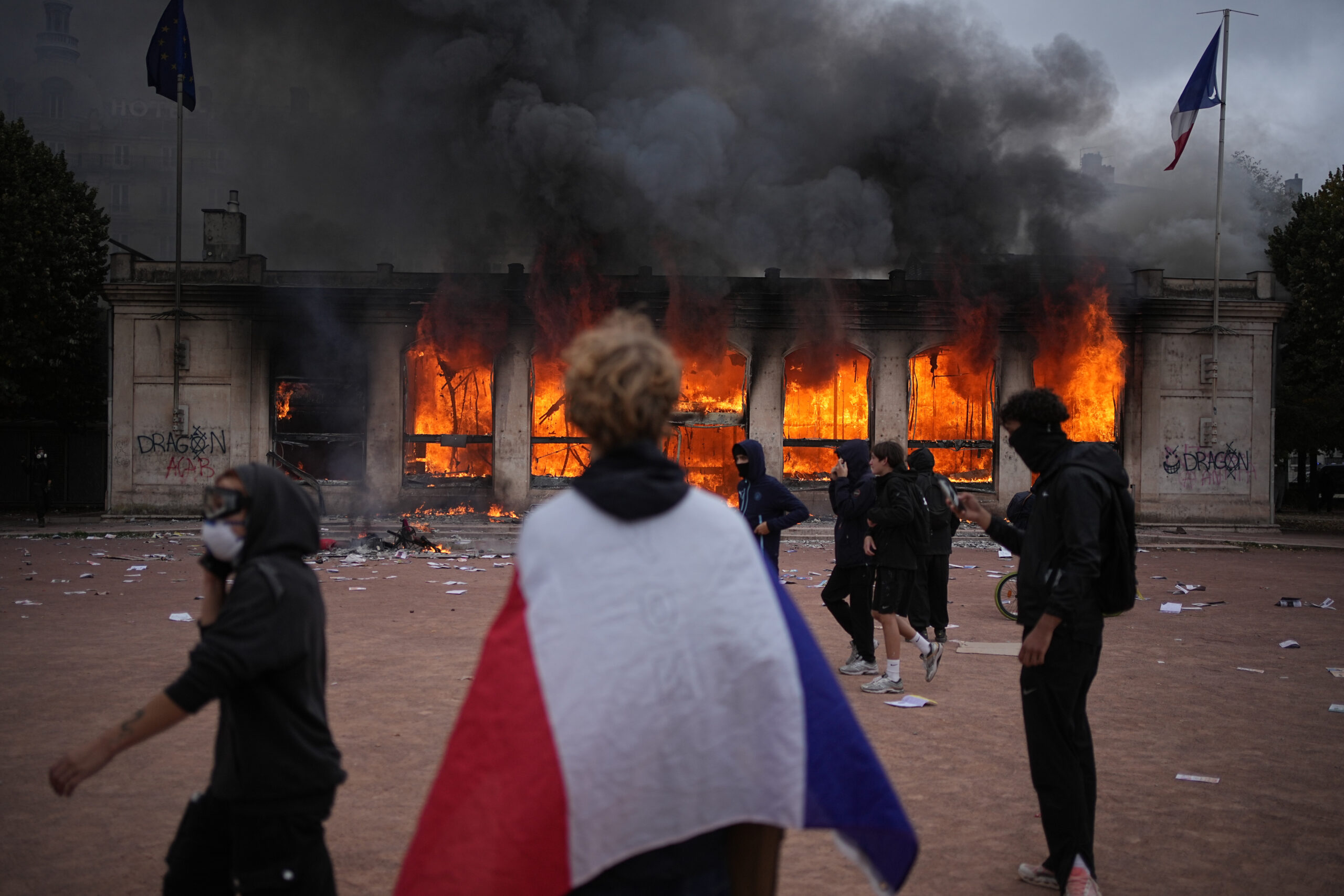 France’s tourism sector worried about impact of riots
