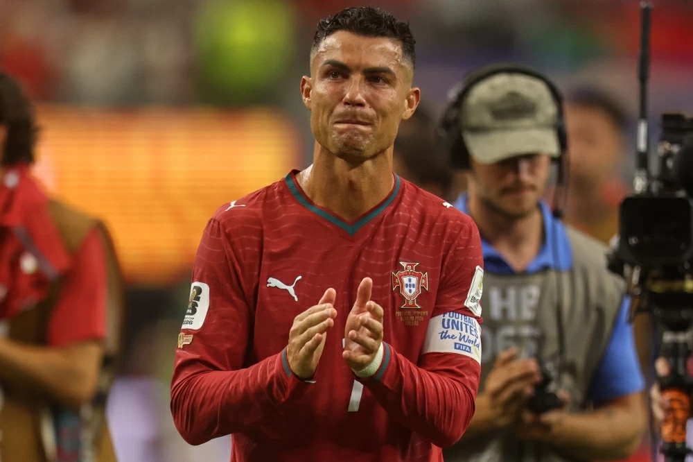 Ronaldo says Portugal coach broke his word, apologises to teammates