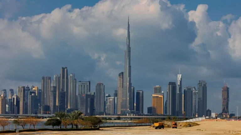 UAE weather forecast: Summer is retreating, with mid-30s temperatures and rain returning to Fujairah