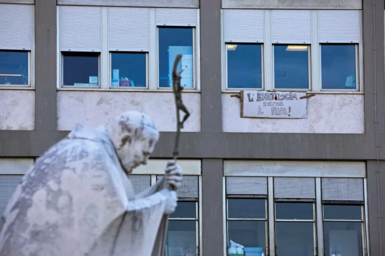 What is the ‘hospital of the popes’ where Leo is recovering from surgery?