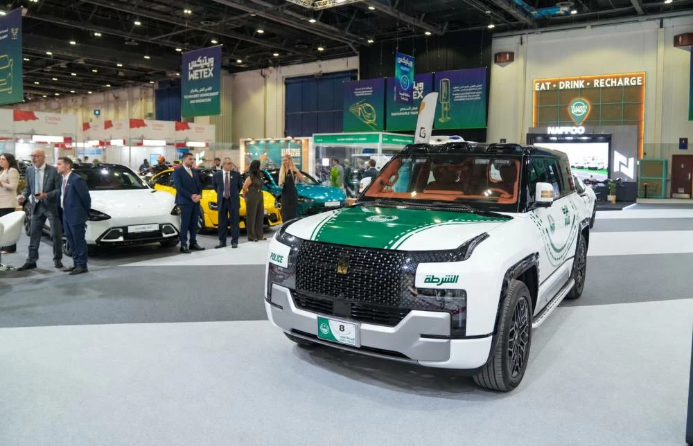 Dubai Police add floating, 1,197hp Yangwang U8 to Luxury Patrol Fleet