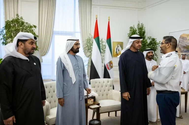 UAE President receives flydubai crew involved in September incident