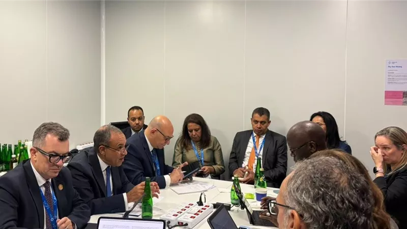 وزير الخارجية يلتقي نائب رئيس البنك الدولي لمنطقة الشرق الأوسط وشمال إفريقيا