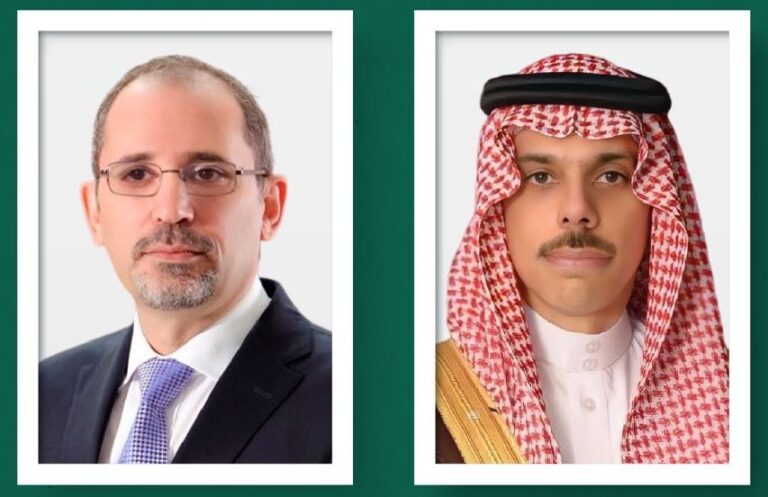 هاتفياً… فيصل بن فرحان ووزير خارجية الأردن يبحثان التطورات الأخيرة بالمنطقة