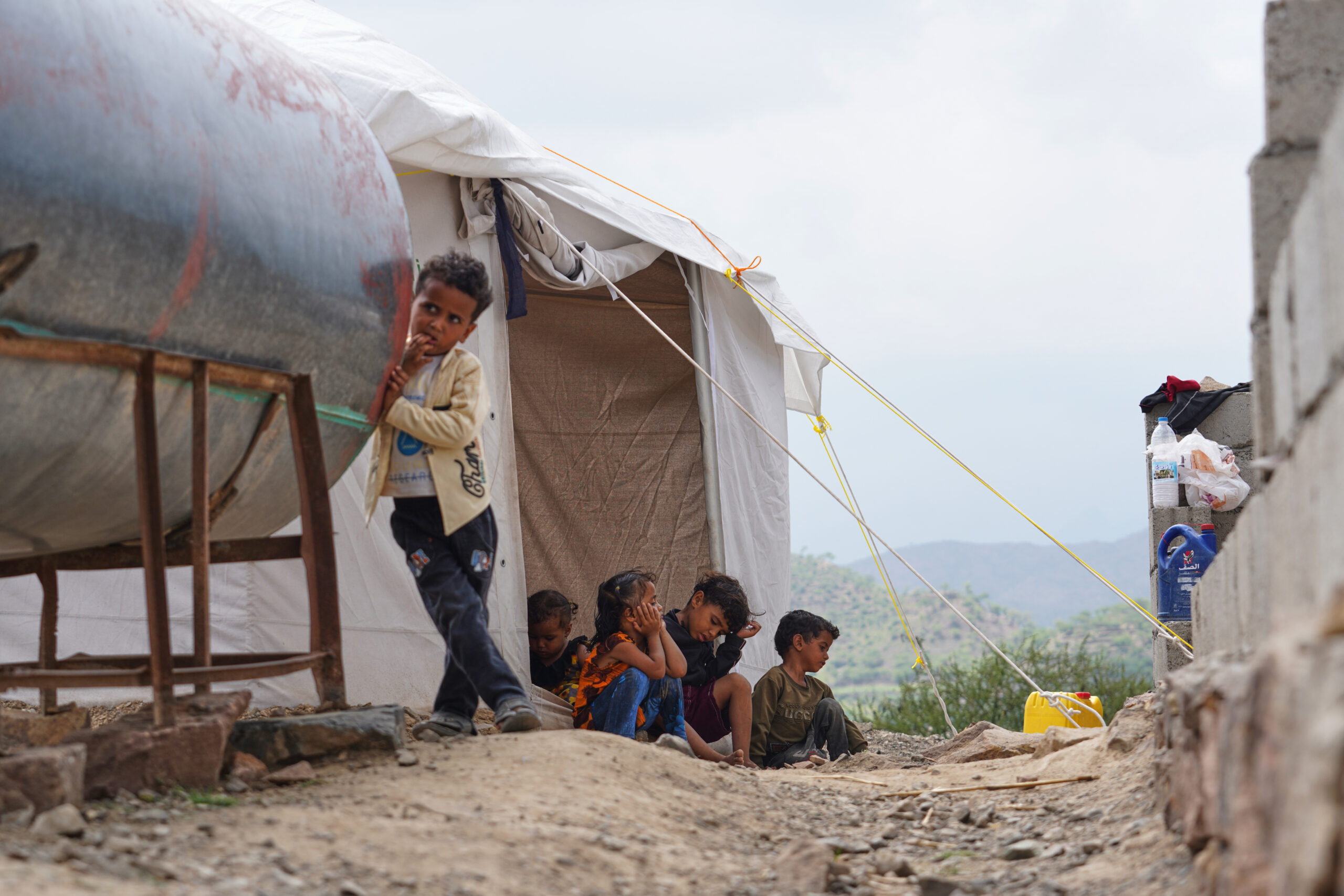 Houthi attacks leave 75% of Yemeni families struggling for food, UN warns