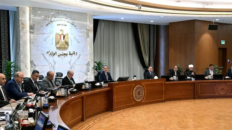 خبراء الصحة يطرحون روشتة تطوير المنظومة الصحية في مصر.. توطين صناعة الدواء والكشف المبكر والملف الطبي الموحد