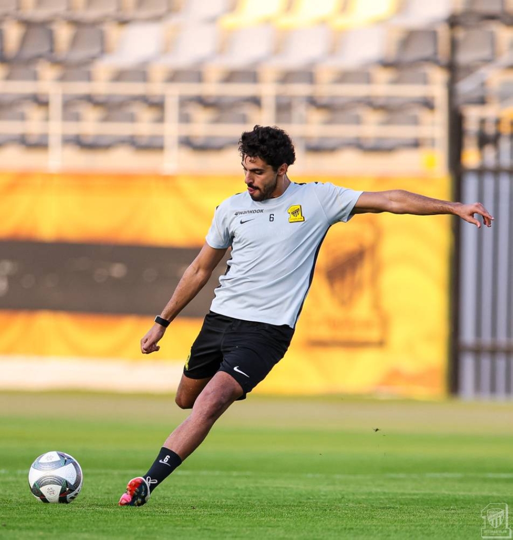 نمر عائد يهدد الزعيم