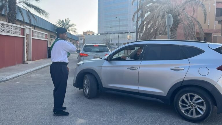 تدريب النساء على أعطال وصيانة السيارات